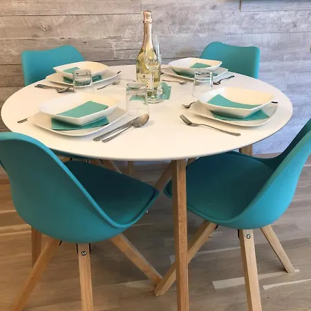 - Neualm Center Apartment