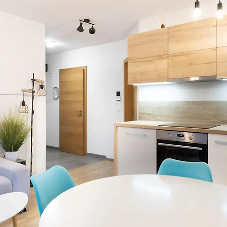 - Neualm Center Apartment *